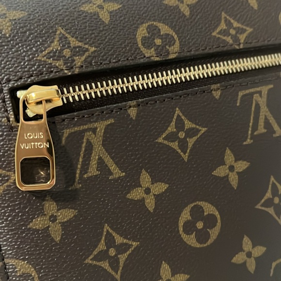 Louis Vuitton Pochette Métis - Picture 5 of 10